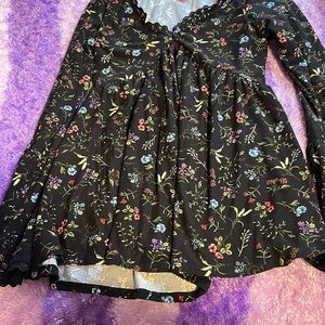 Size medium ladies top